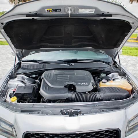 2018 Chrysler 300 300S