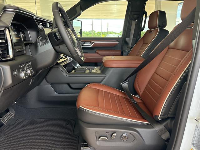 2026 GMC Sierra 2500HD Crew Cab, Standard Bed, Denali Ultimate, 4WD