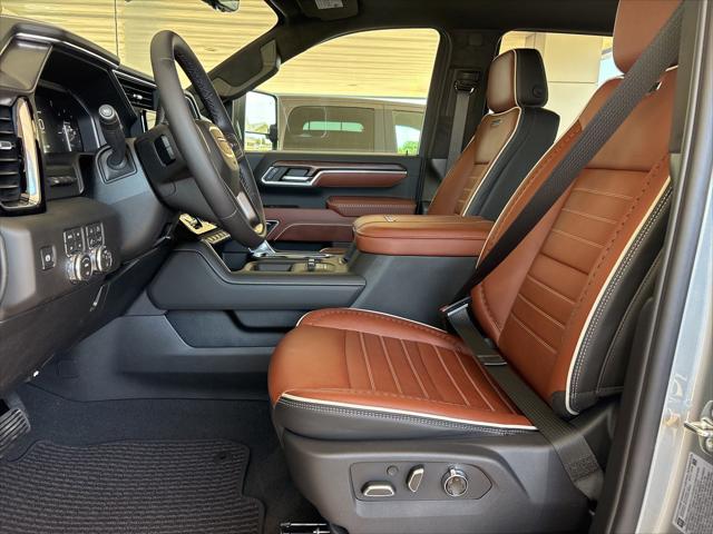 2026 GMC Sierra 2500HD Crew Cab, Standard Bed, Denali Ultimate, 4WD