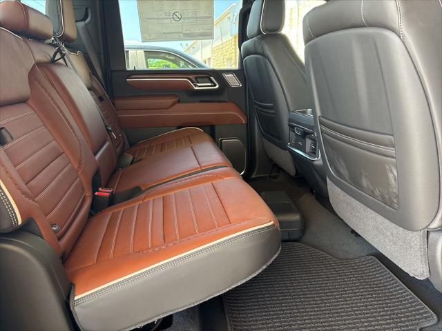 2026 GMC Sierra 2500HD Crew Cab, Standard Bed, Denali Ultimate, 4WD