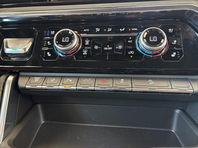 2026 GMC Sierra 2500HD Crew Cab, Standard Bed, Denali Ultimate, 4WD