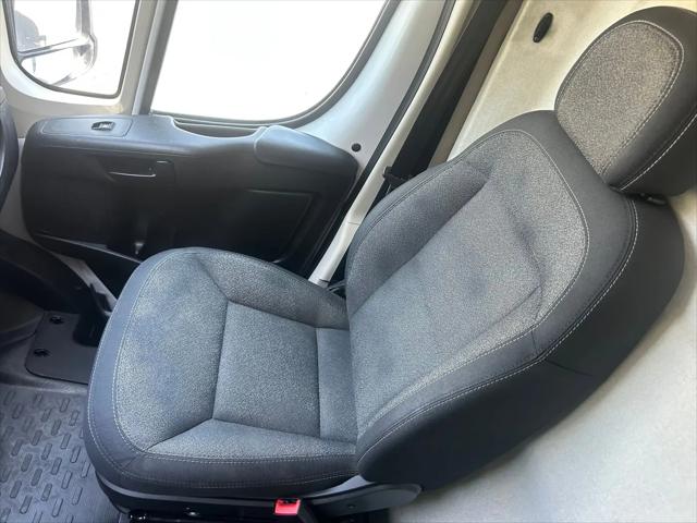 2022 Ram ProMaster 2500 Cargo Van Low Roof 136" WB