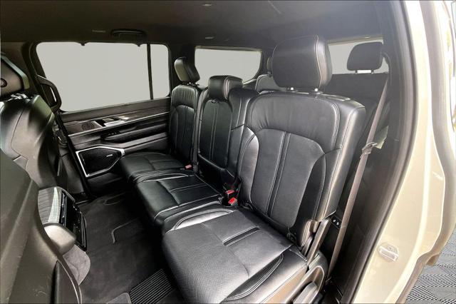 2022 Jeep Wagoneer Series III 4x4