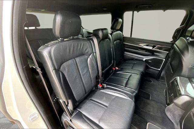 2022 Jeep Wagoneer Series III 4x4