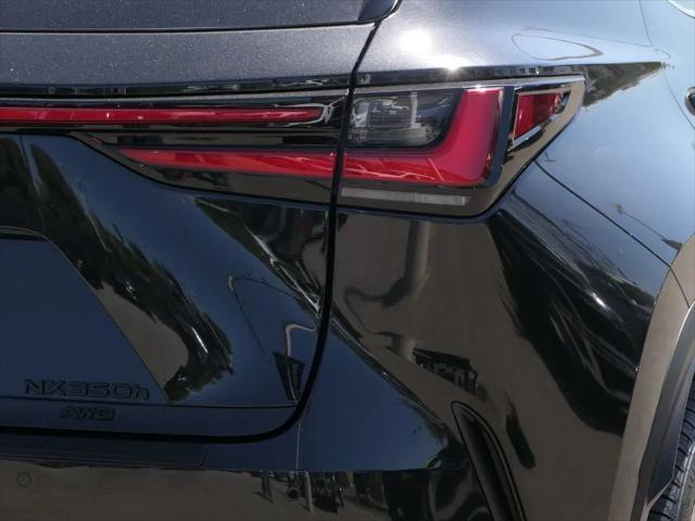 2025 Lexus NX 350h Premium
