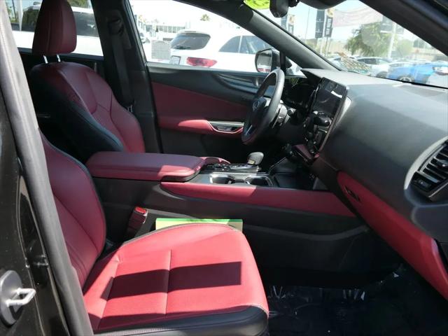 2025 Lexus NX 350h Premium