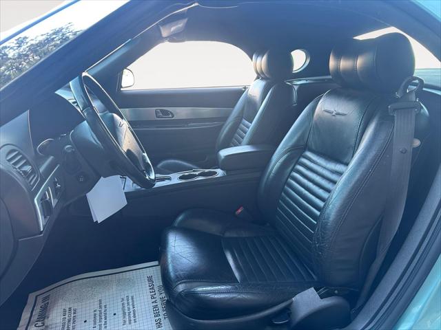 2002 Ford Thunderbird Base