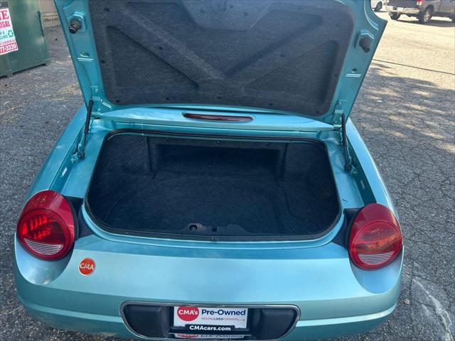 2002 Ford Thunderbird Base
