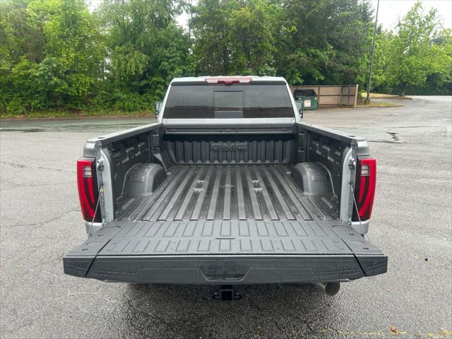 2026 GMC Sierra 2500HD Crew Cab, Standard Bed, Denali Ultimate, 4WD