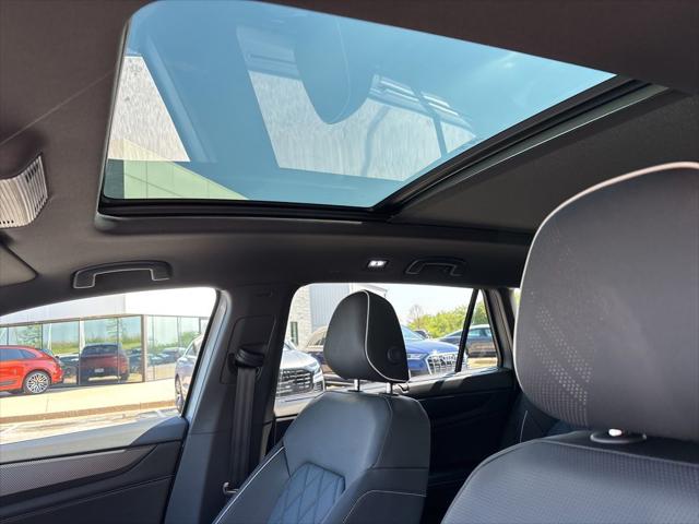 2026 Volkswagen Atlas Cross Sport SEL Premium R-Line