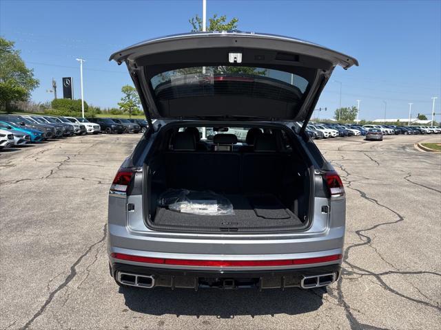 2026 Volkswagen Atlas Cross Sport SEL Premium R-Line