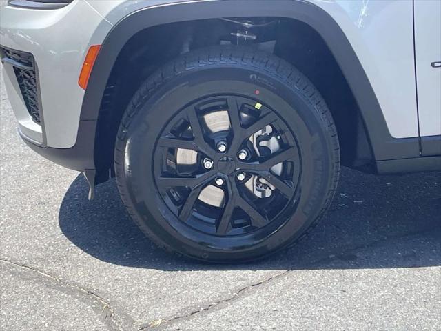 2026 Jeep Grand Cherokee L Altitude 4x4