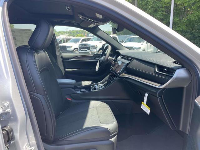 2026 Jeep Grand Cherokee L Altitude 4x4