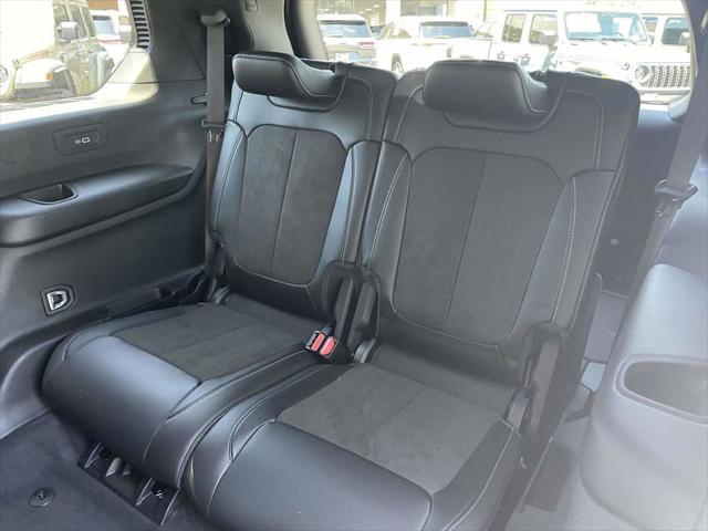 2026 Jeep Grand Cherokee L Altitude 4x4
