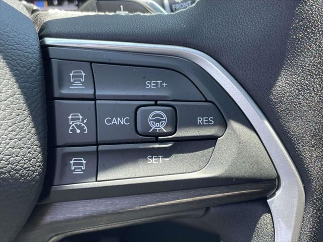2026 Jeep Grand Cherokee L Altitude 4x4