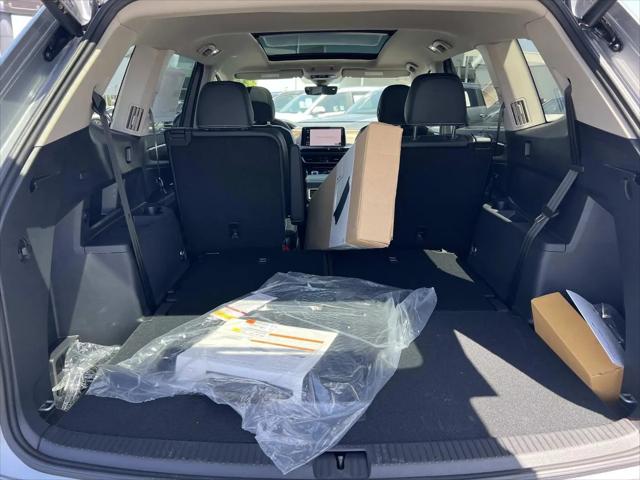 2026 Volkswagen Atlas SE with Technology