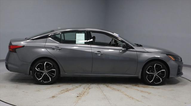 2025 Nissan Altima SR FWD