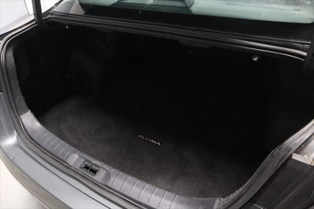 2025 Nissan Altima SR FWD