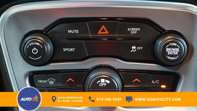 2019 Dodge Challenger SXT