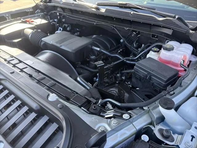 2026 GMC Sierra 2500HD Crew Cab, Standard Bed, SLT, 4WD