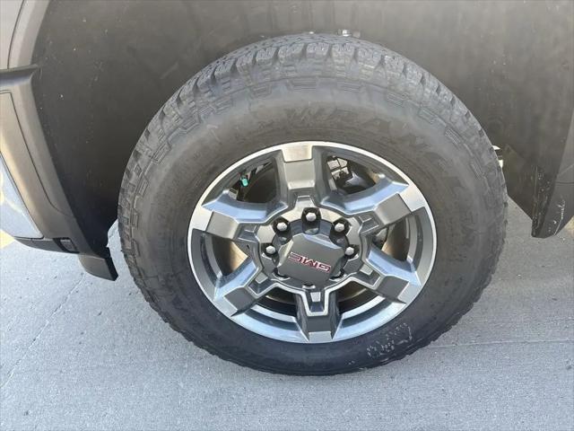 2026 GMC Sierra 2500HD Crew Cab, Standard Bed, SLT, 4WD