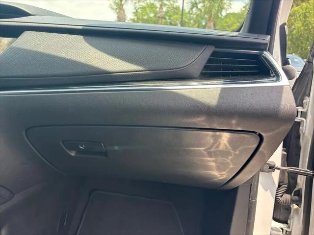 2023 Cadillac XT5 AWD Premium Luxury