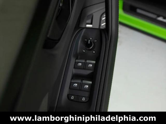 2023 Lamborghini Urus S