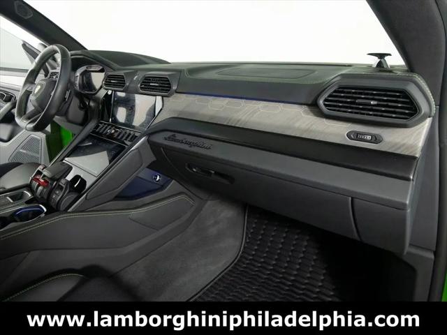 2023 Lamborghini Urus S