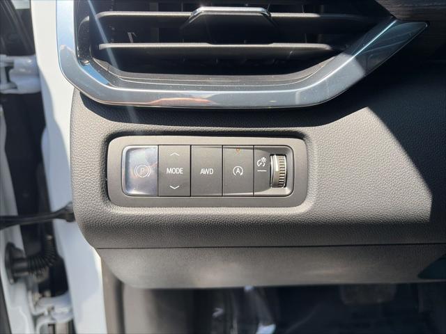 2026 GMC Acadia Denali AWD