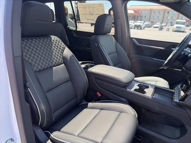 2026 GMC Acadia Denali AWD