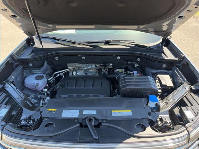 2026 Volkswagen Atlas SE with Technology