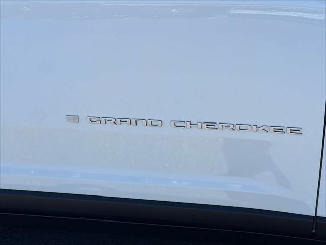 2026 Jeep Grand Cherokee Laredo 4x4