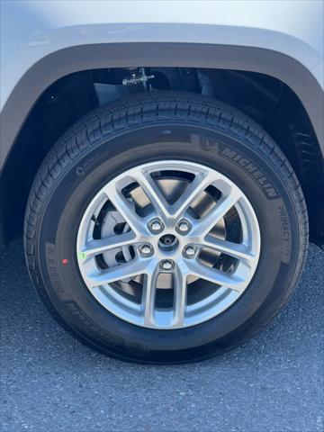 2026 Jeep Grand Cherokee Laredo 4x4