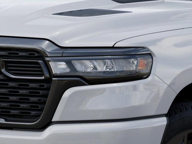 2026 Ram 1500 Express Crew Cab 4x4 57 Box