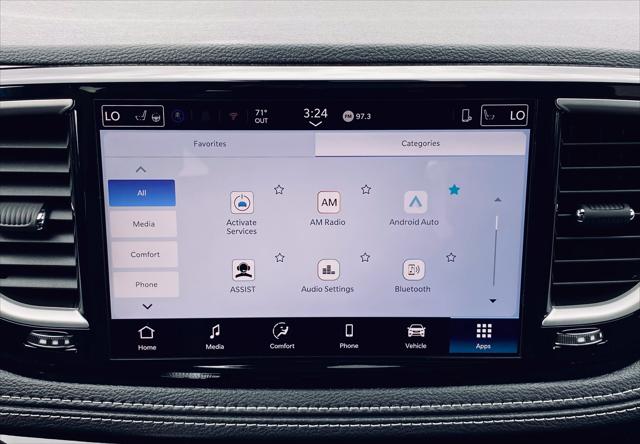 2027 Chrysler Pacifica Select