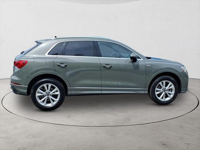 2025 Audi Q3 Premium 45 TFSI S line quattro Tiptronic