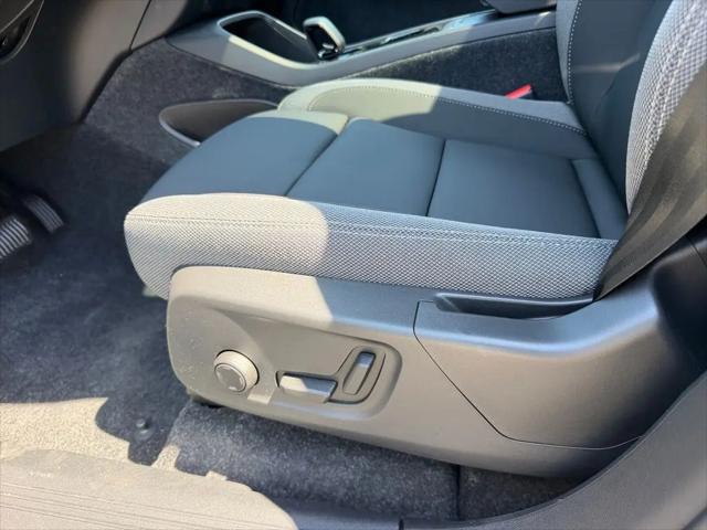 2026 Volvo EX40 Plus, Single Motor Extended Range, Fully electric