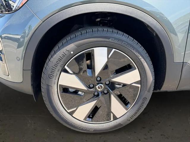 2026 Volvo EX40 Plus, Single Motor Extended Range, Fully electric