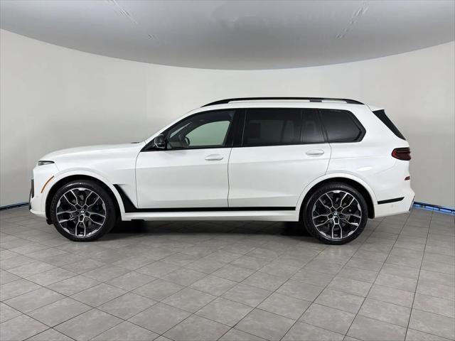 2025 BMW X7 M60i