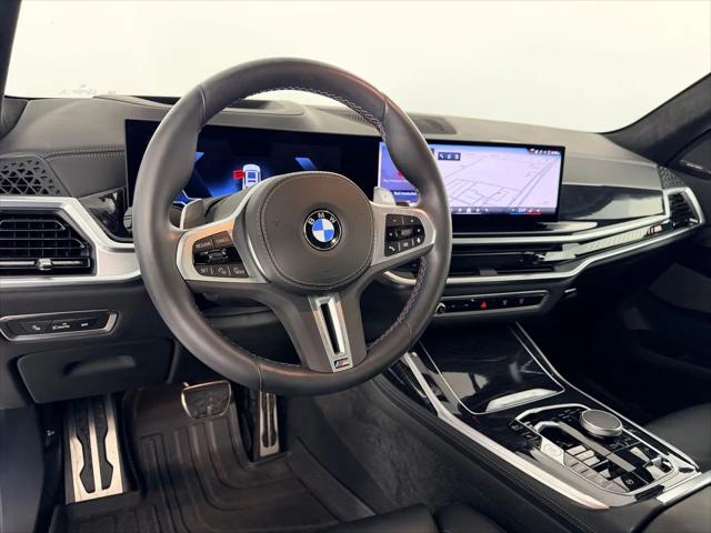2025 BMW X7 M60i