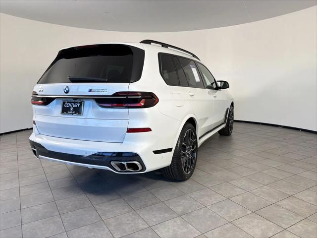 2025 BMW X7 M60i