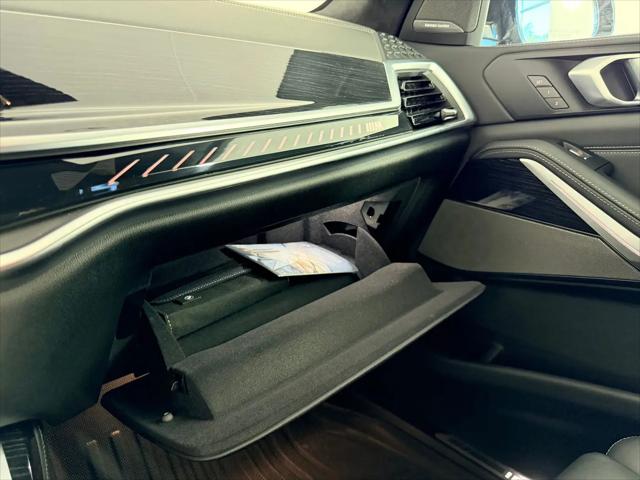 2025 BMW X7 M60i