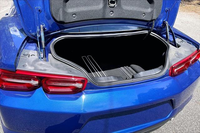 2023 Chevrolet Camaro RWD Coupe 1LT