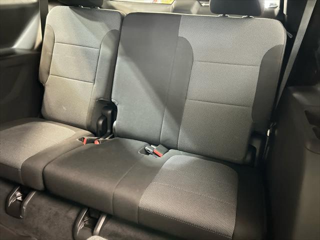 2023 Chevrolet Traverse AWD LT Cloth