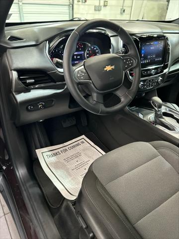 2023 Chevrolet Traverse AWD LT Cloth