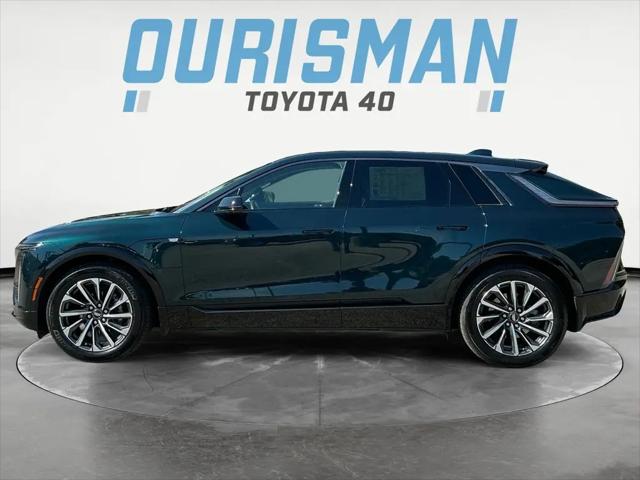 2024 Cadillac iQ Sport w/1SF