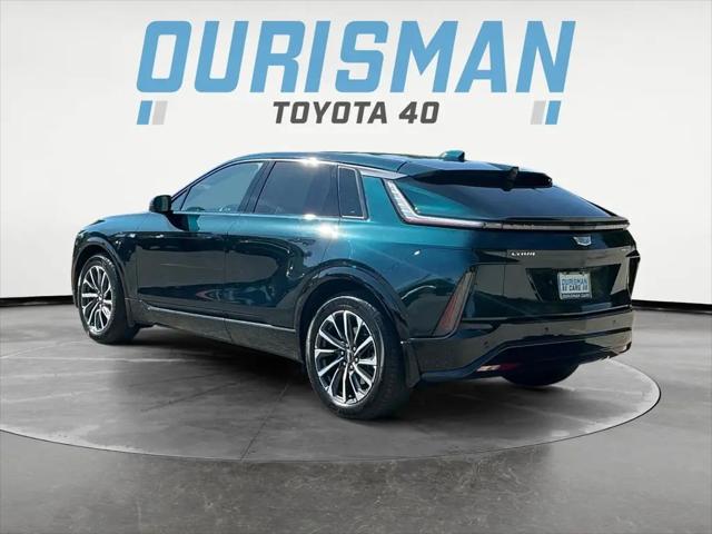 2024 Cadillac iQ Sport w/1SF