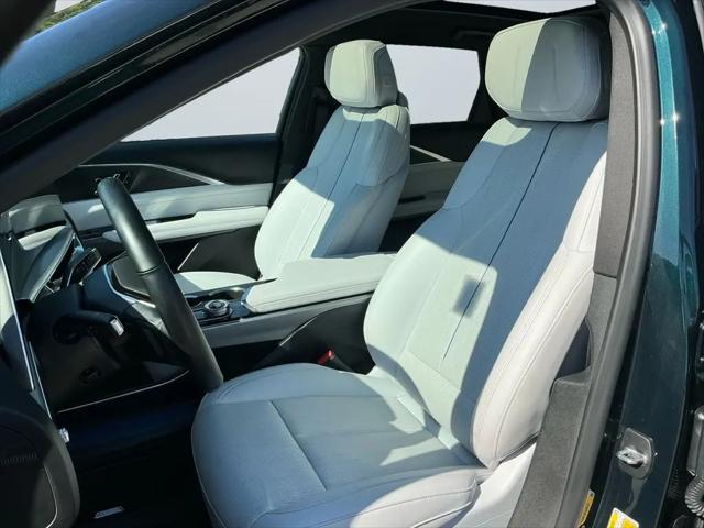 2024 Cadillac iQ Sport w/1SF