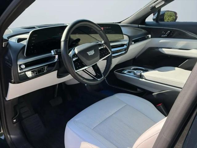 2024 Cadillac iQ Sport w/1SF