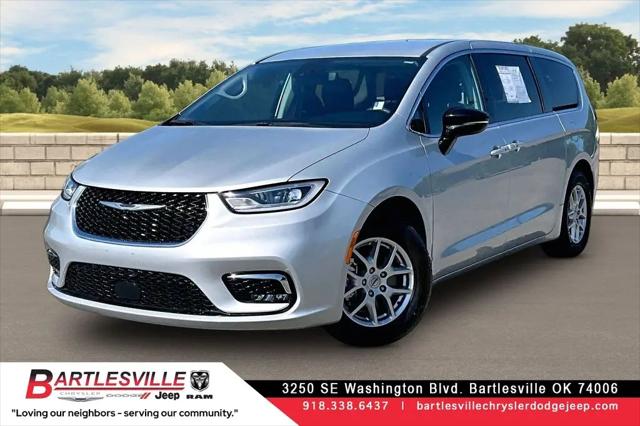 2024 Chrysler Pacifica Touring L for sale in Bartlesville, OK